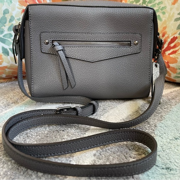 Pierre Cardin Paris Sling bag - Picture 1 of 9